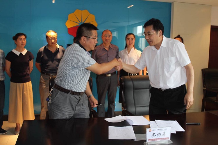 與中石油甘肅天水銷售分公司簽定合作協(xié)議